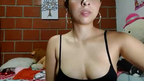Snapshot of scarlet_muse18 chatting on 05/27/26, 11:13 scarlet_muse18 online show from 05/27/26, 11:13
