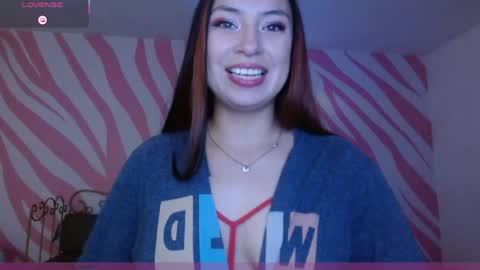Snapshot of scarlet_queen4 chatting on 04/17/26, 01:14 Kimberly online show from 04/17/26, 01:14