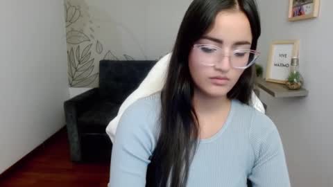 Scarlet  online show from 02/24/25, 07:52