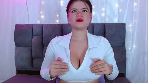 Snapshot of scarlet_sexy12 chatting on 04/22/26, 03:57 scarlet_sexy12 online show from 04/22/26, 03:57