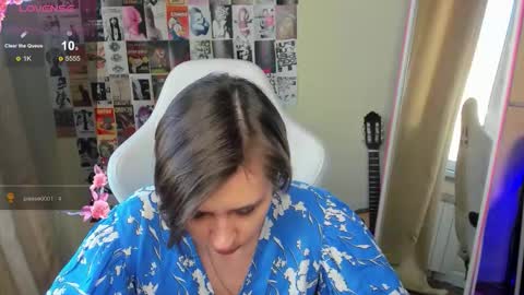 Snapshot of scarlet_sirenn chatting on 02/19/26, 10:22 Alexandra online show from 02/19/26, 10:22