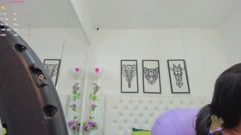 Isa online show from 12/21/24, 11:01