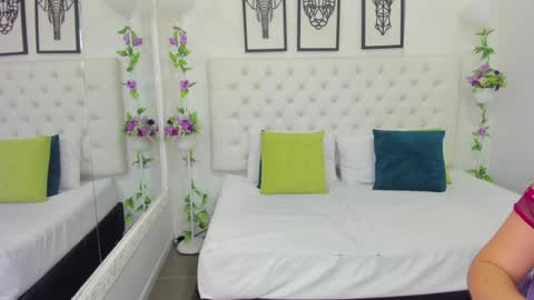 Isa online show from 01/08/25, 10:59