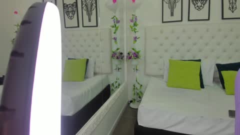 Isa online show from 01/12/25, 11:07