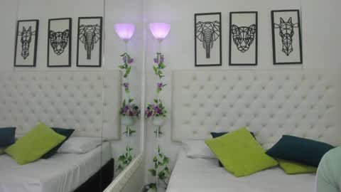 Isa online show from 01/14/25, 10:48