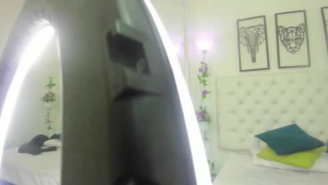 Isa online show from 01/18/25, 10:39