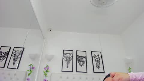 Isa online show from 01/31/25, 11:13