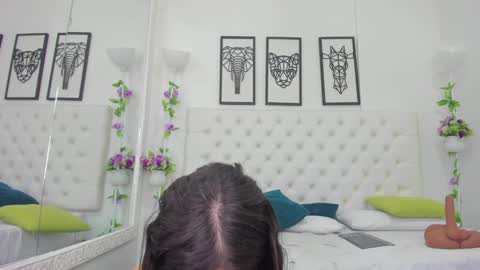 Isa online show from 01/31/25, 05:21