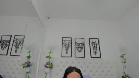 Isa online show from 02/05/25, 10:51