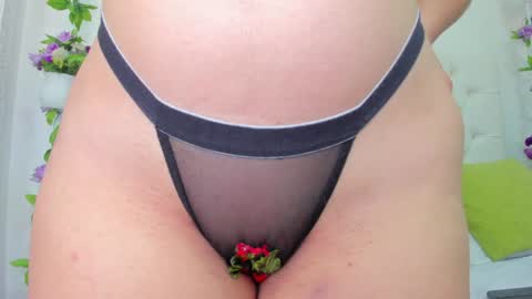 Isa online show from 02/05/25, 01:54