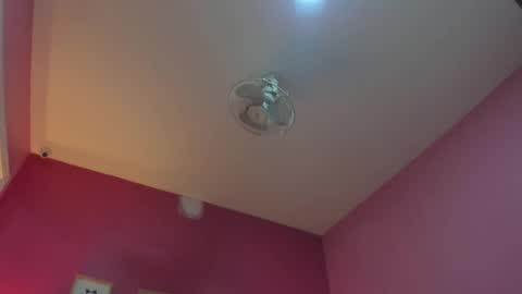 Isa online show from 03/06/25, 02:08