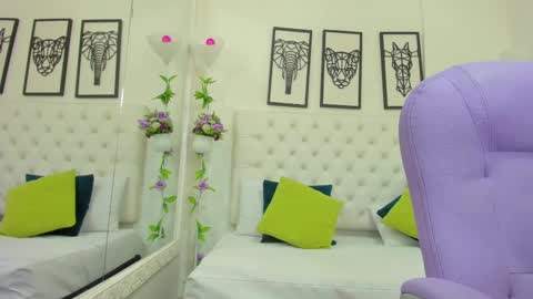 Isa online show from 03/10/25, 10:59