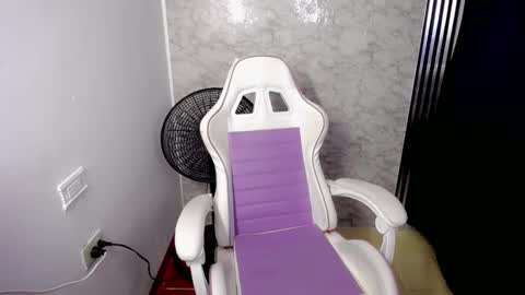 scarleta01 online show from 01/12/26, 12:21