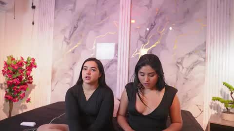 scarleta_and_naomi online show from 01/19/26, 05:00