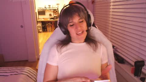 scarlet3 online show from 12/08/24, 04:25