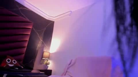 Snapshot of scarletdavis_ chatting on 09/19/25, 07:58 Scarlet Dayana online show from 09/19/25, 07:58