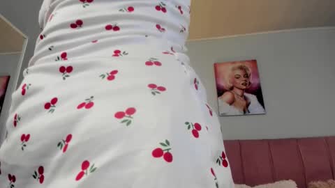 Scarlet  online show from 02/12/26, 06:41