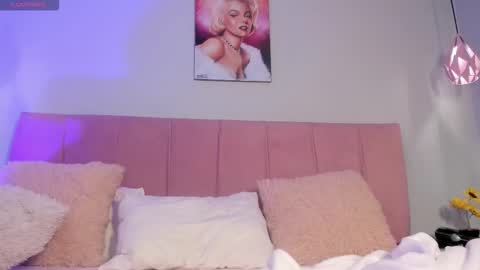 Scarlet  online show from 02/28/26, 09:27