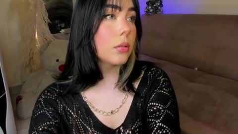 Snapshot of scarleth_jhons_ chatting on 12/01/24, 11:04 Scarleth... but not Scarleth Johansson. online show from 12/01/24, 11:04