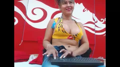 Scarleth online show from 11/04/25, 03:55