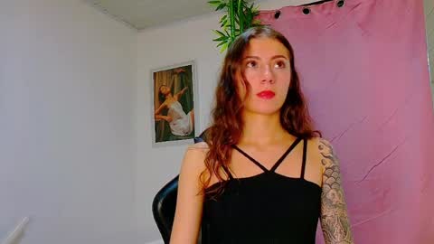 Snapshot of scarletjonesx chatting on 04/13/26, 10:10 Denis online show from 04/13/26, 10:10