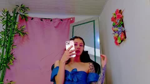 Snapshot of scarletjonesx chatting on 05/16/26, 07:45 Denis online show from 05/16/26, 07:45