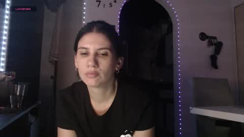 Snapshot of scarletmoons chatting on 03/02/26, 05:08 scarletmoons online show from 03/02/26, 05:08