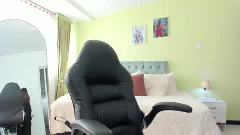 Scarlett online show from 02/26/26, 12:48