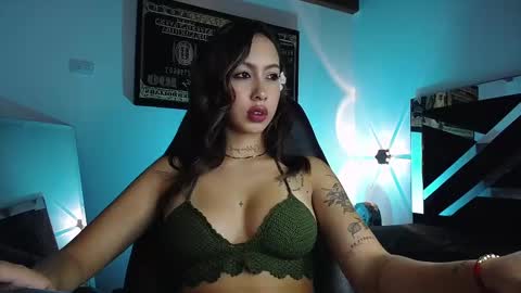 Scarlett online show from 09/23/25, 02:31