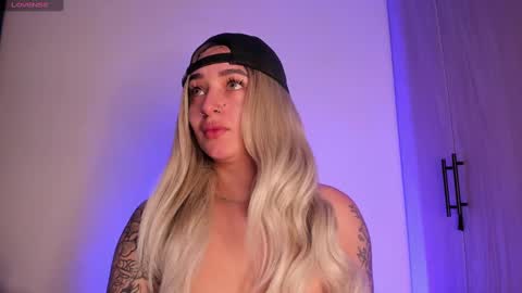 SCARLETT COLLINS online show from 09/23/25, 11:13