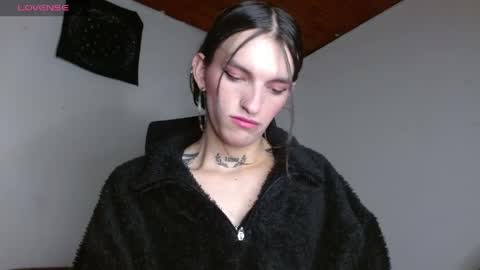 scarlet online show from 04/24/26, 01:41