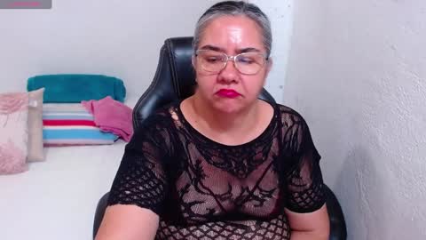 Scarlett  online show from 01/12/25, 04:21