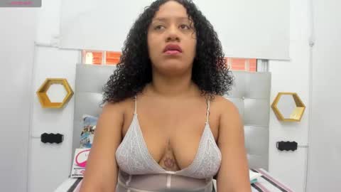 scarlett_fox20 online show from 02/09/25, 12:08