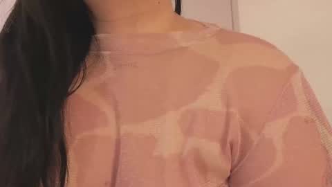 Snapshot of scarlett_grey_1 chatting on 10/16/25, 02:45 Scarlett online show from 10/16/25, 02:45