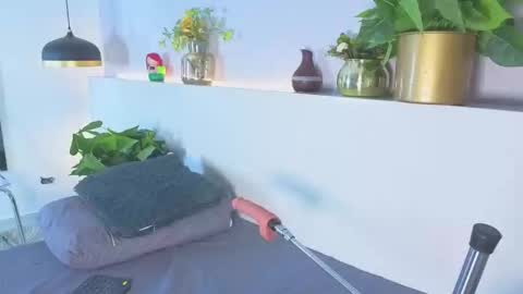 Scarlett  online show from 02/15/26, 07:51