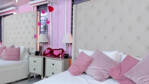 Snapshot of scarlett_leblanc_ chatting on 02/14/26, 12:13 scarlett_leblanc_ online show from 02/14/26, 12:13