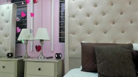 scarlett_leblanc_ online show from 04/17/26, 11:57