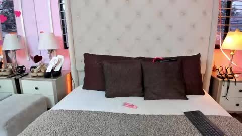 scarlett_leblanc_ online show from 05/29/26, 12:25