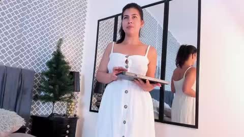 Snapshot of scarlett_moore_ chatting on 01/06/25, 06:52 Scarlett online show from 01/06/25, 06:52