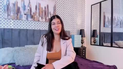 Snapshot of scarlett_moore_ chatting on 01/24/25, 02:08 Scarlett online show from 01/24/25, 02:08