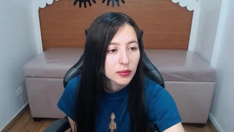 scarlett_percy_t online show from 12/05/25, 07:21