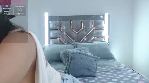 scarlett_rose11 online show from 02/19/26, 06:04