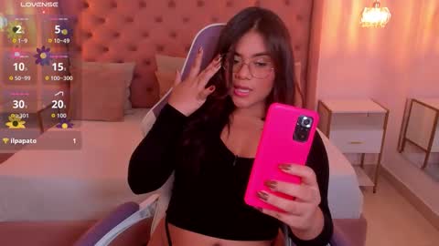 Snapshot of scarlett_rouss_ chatting on 10/03/25, 03:47 Scarlett online show from 10/03/25, 03:47