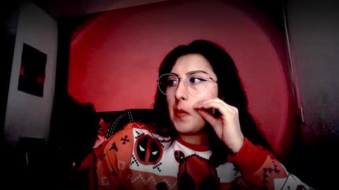 Snapshot of scarlett_sen chatting on 01/15/26, 03:38 Mistress Scarlett online show from 01/15/26, 03:38