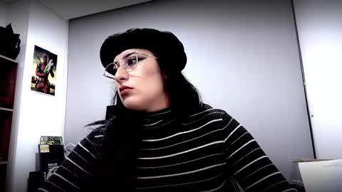 Snapshot of scarlett_sen chatting on 03/14/26, 02:11 Mistress Scarlett online show from 03/14/26, 02:11