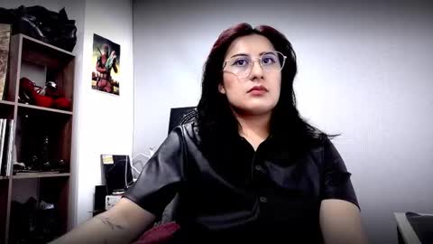 Snapshot of scarlett_sen chatting on 03/16/26, 03:16 Mistress Scarlett online show from 03/16/26, 03:16