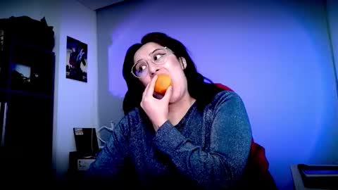 Snapshot of scarlett_sen chatting on 03/17/26, 02:31 Mistress Scarlett online show from 03/17/26, 02:31