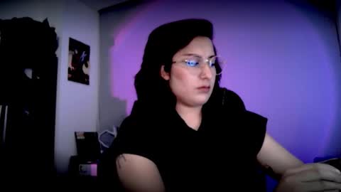Snapshot of scarlett_sen chatting on 03/21/26, 02:42 Mistress Scarlett online show from 03/21/26, 02:42