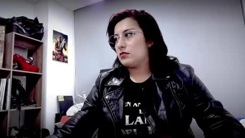 Snapshot of scarlett_sen chatting on 04/02/26, 02:15 Mistress Scarlett online show from 04/02/26, 02:15