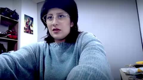 Snapshot of scarlett_sen chatting on 04/15/26, 02:46 Mistress Scarlett online show from 04/15/26, 02:46